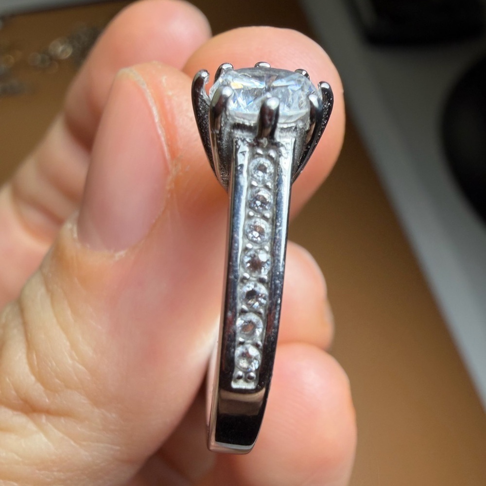 Solitaire Ring - Picture 10 of 15